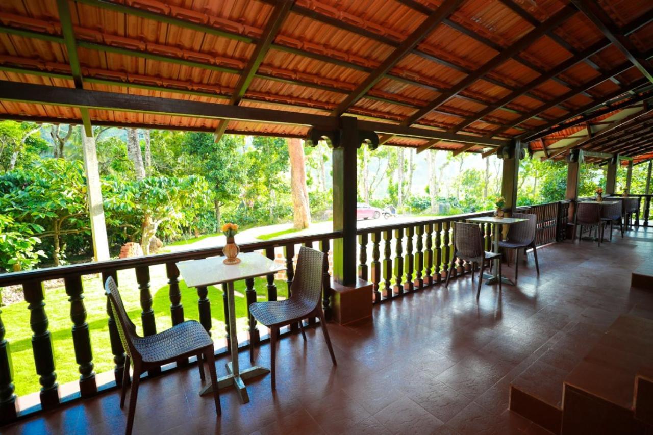 River View Guest House Мадикери Экстерьер фото